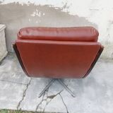 Rotating armchair in vintage skaî 1970