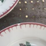 6 mismatched dinner plates, 2 Aude models and 4 Epernay Sarreguemines and Digoin models,