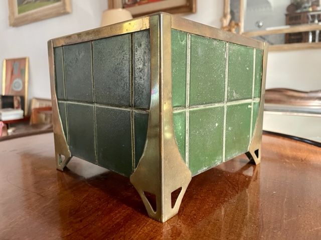 Pot cover in sheet metal and brass Art Nouveau Vienna Secession.