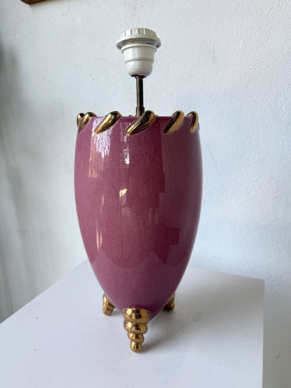 Pink and gold ceramic tripod table lamp