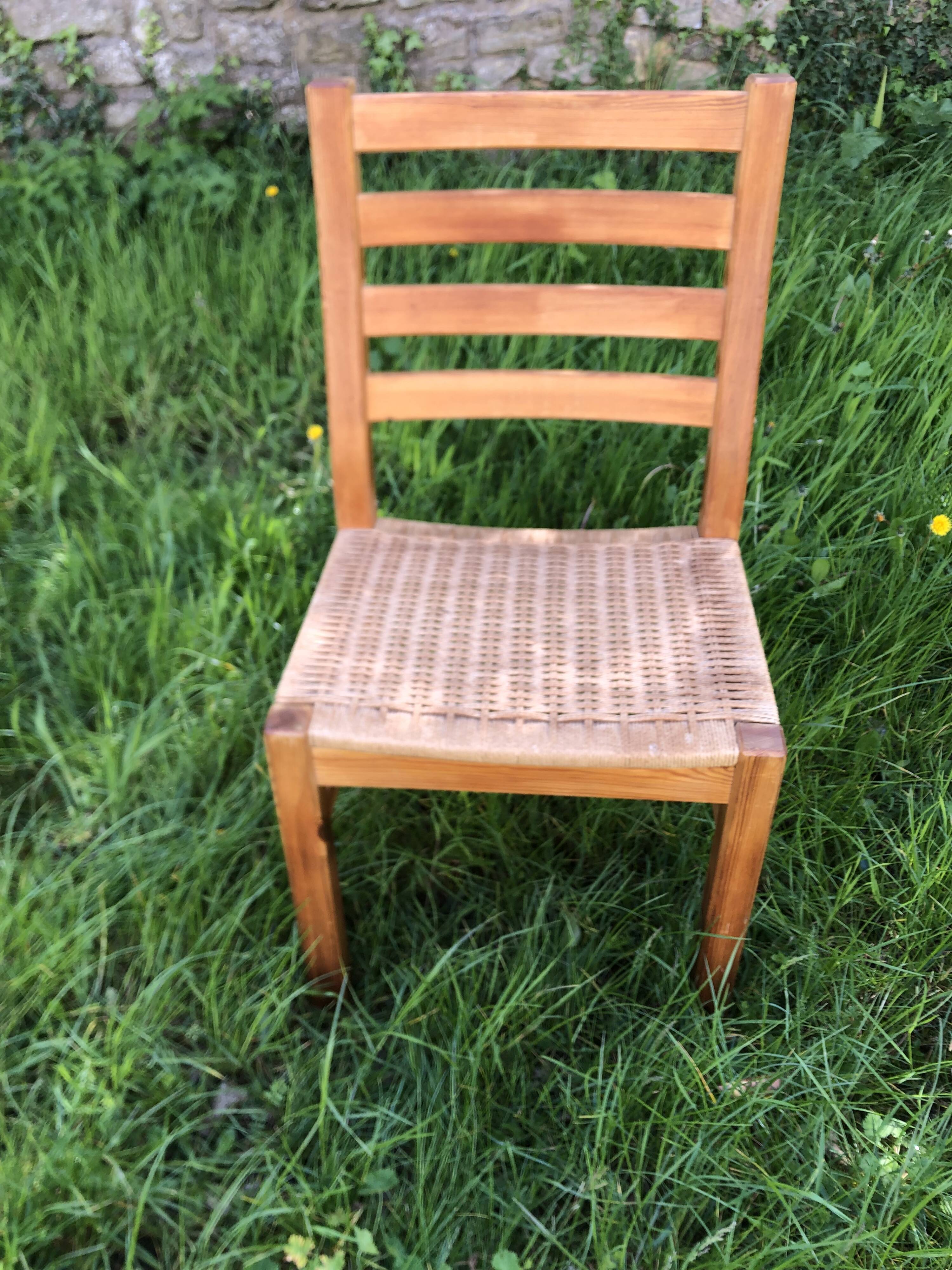 Vintage 60s wood and rope chair