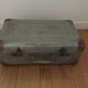 Valise en aluminium vintage