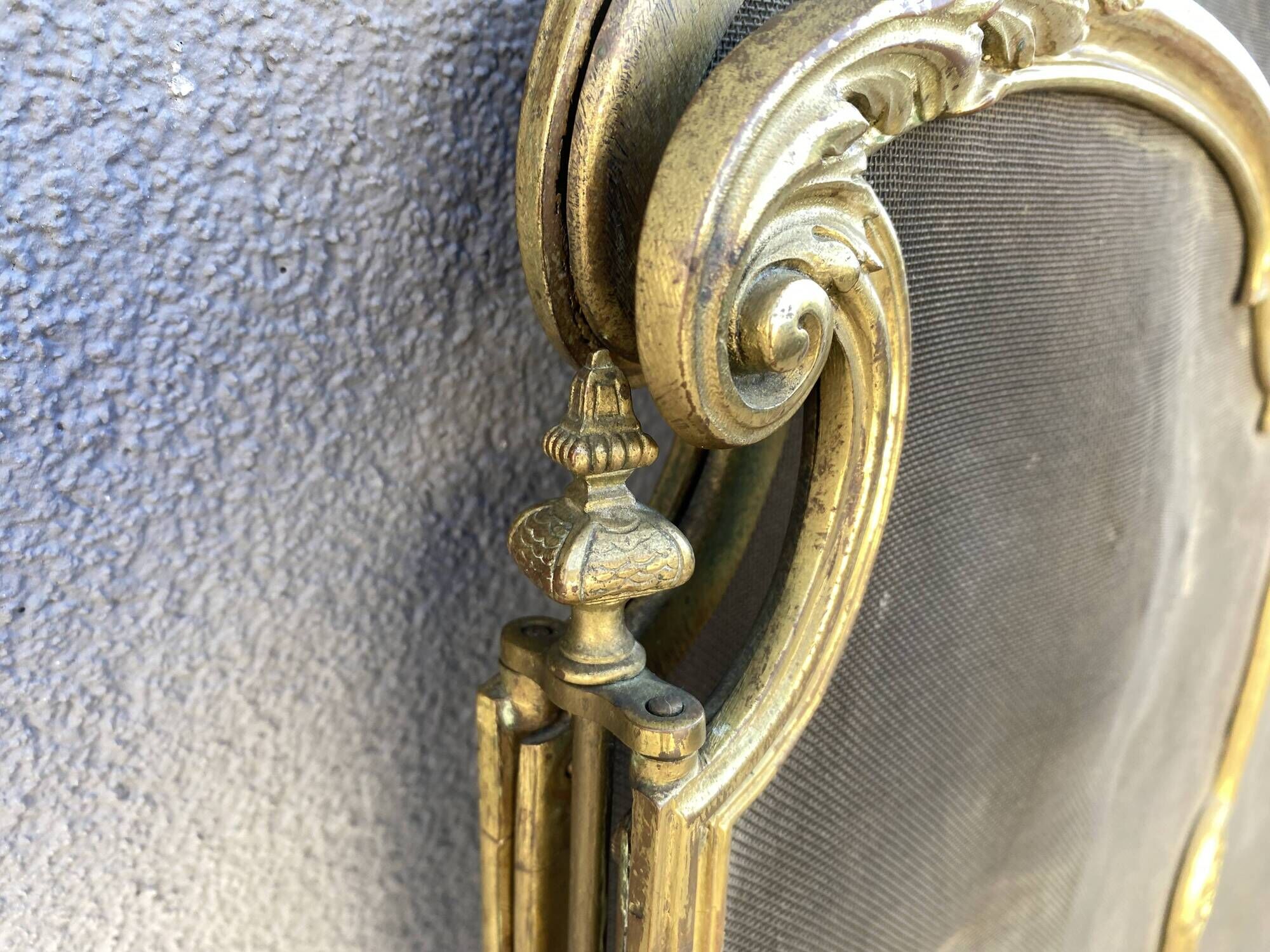 19th century fireplace fire guard by Bouhon Frères in bronze, French spark guard 1880