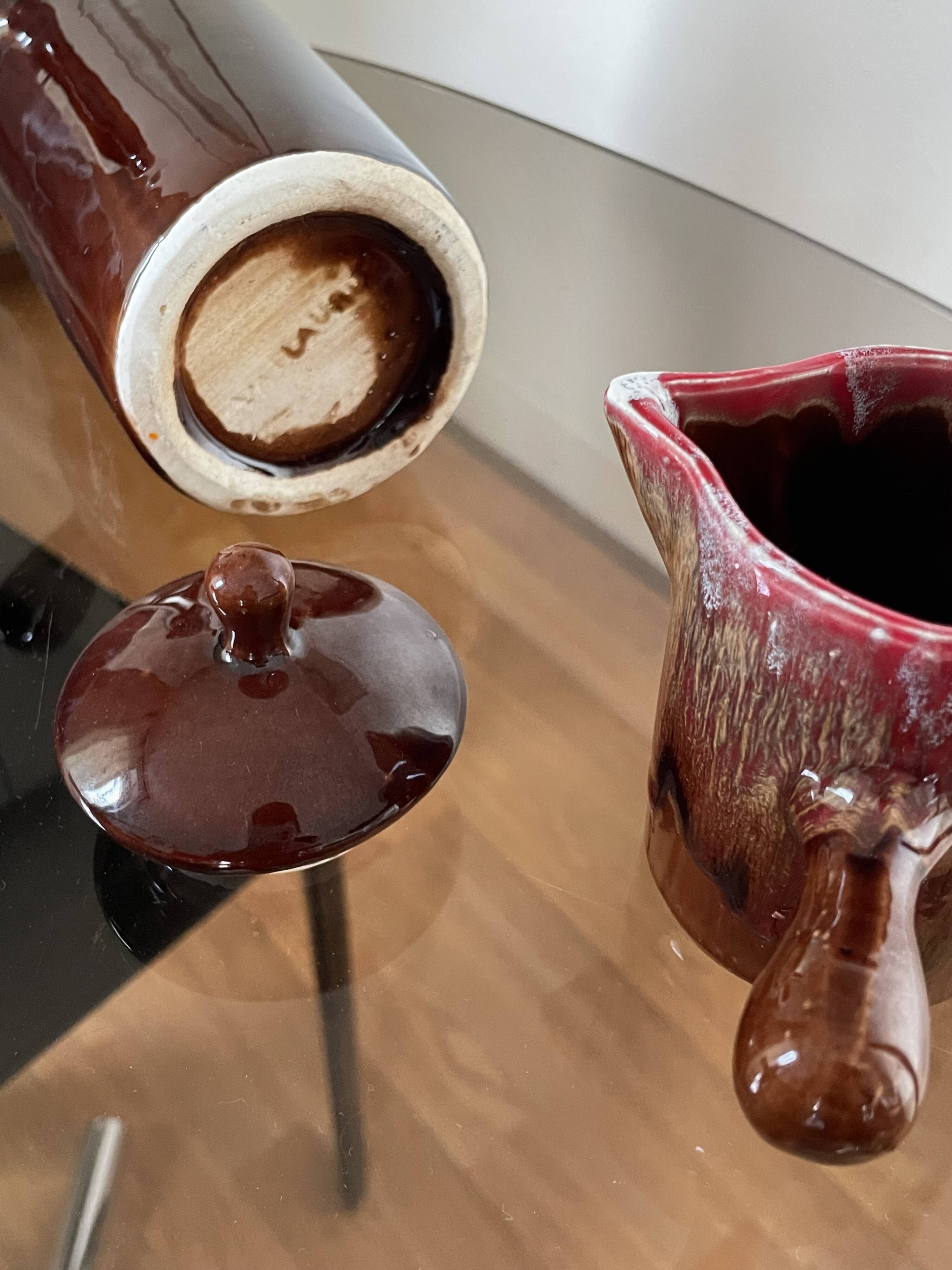 Ceramic teapot and milk jug