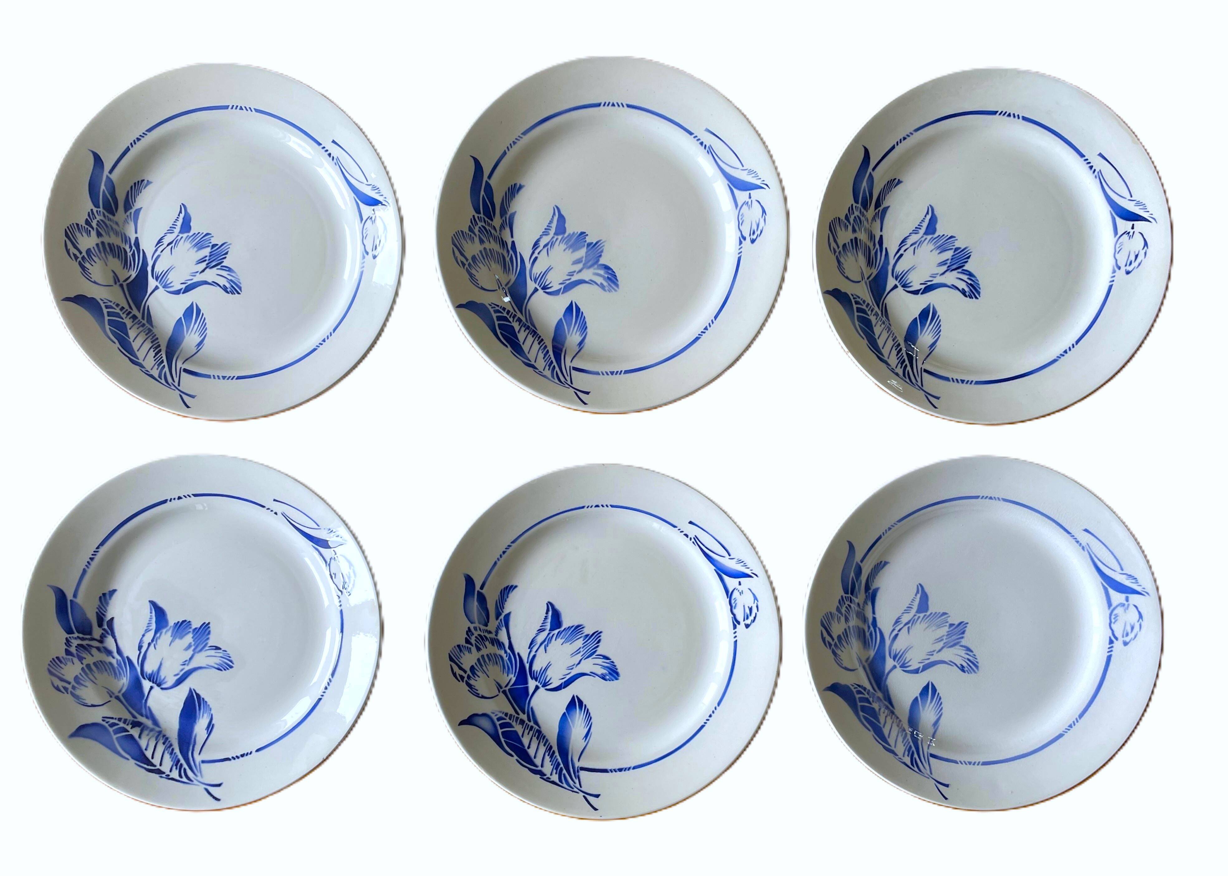 6 antique flat plates in Saint-Amand earthenware (Nord)