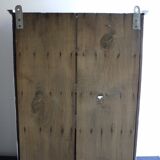 Showcase wall cabinet