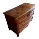 Commode en noyer Régence poignées aux chinois XVIIIe siècle