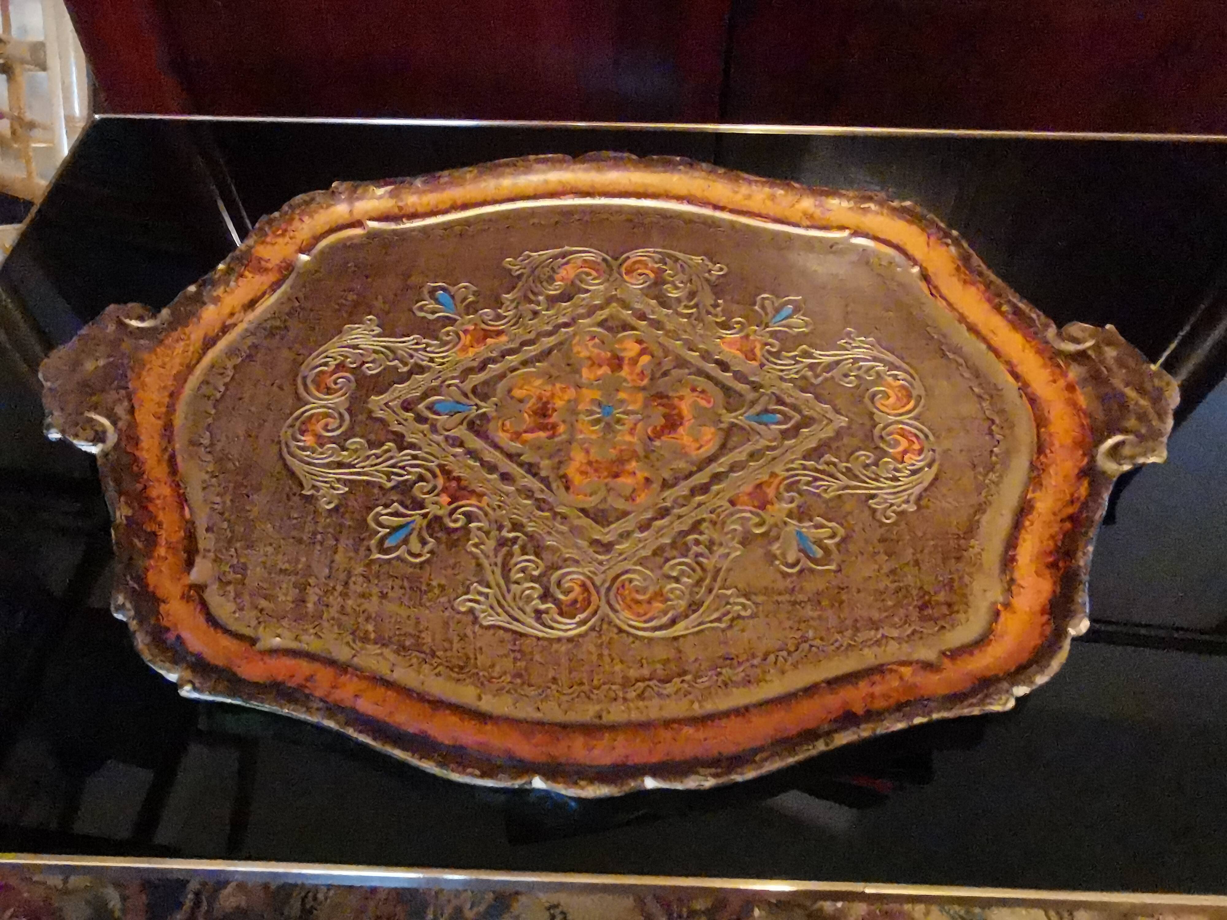 Hand-painted and gilded Florentine wood tray
