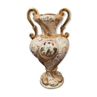 Vase en céramique de style Capodimonte