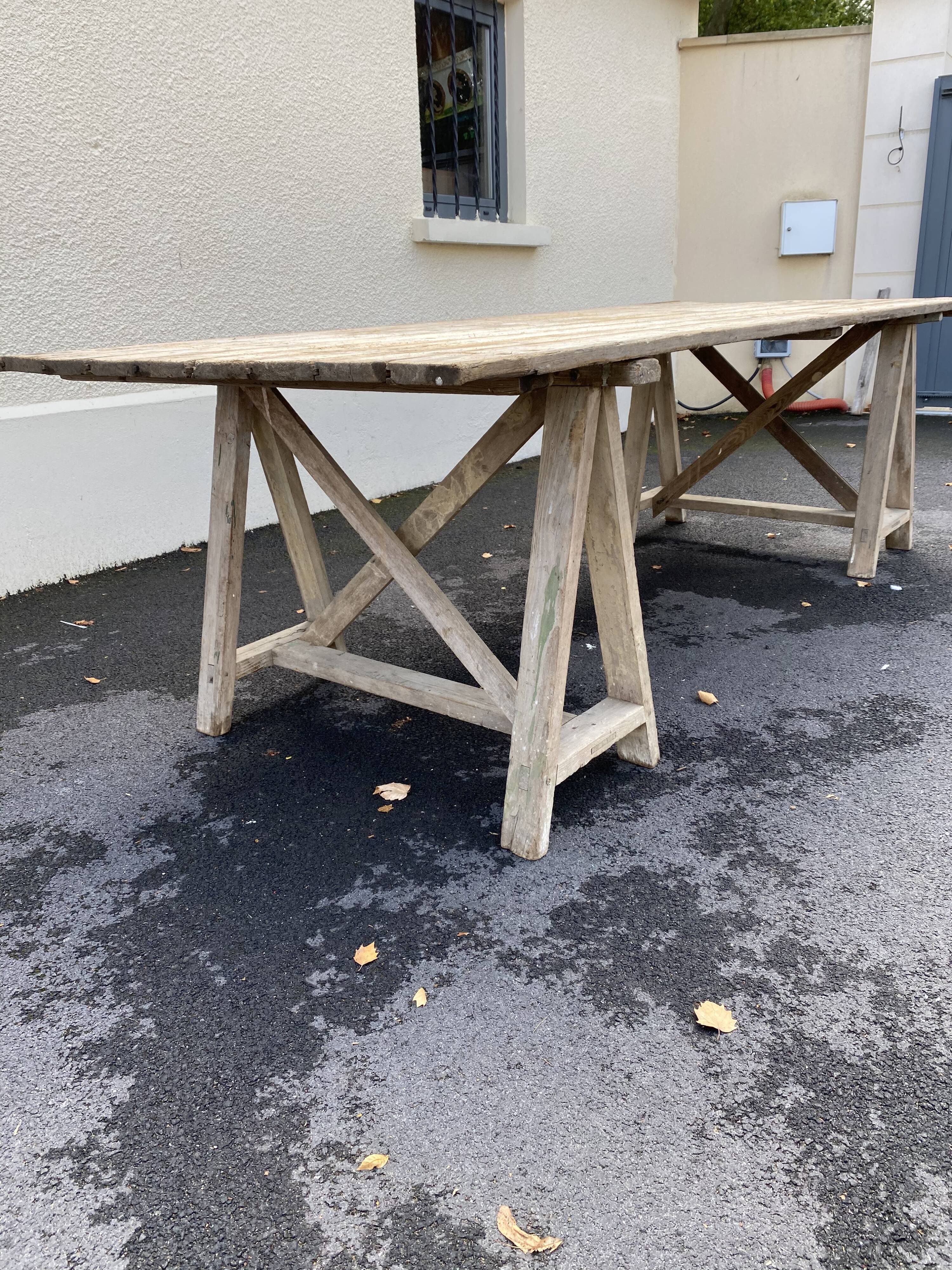 Trestle farm table