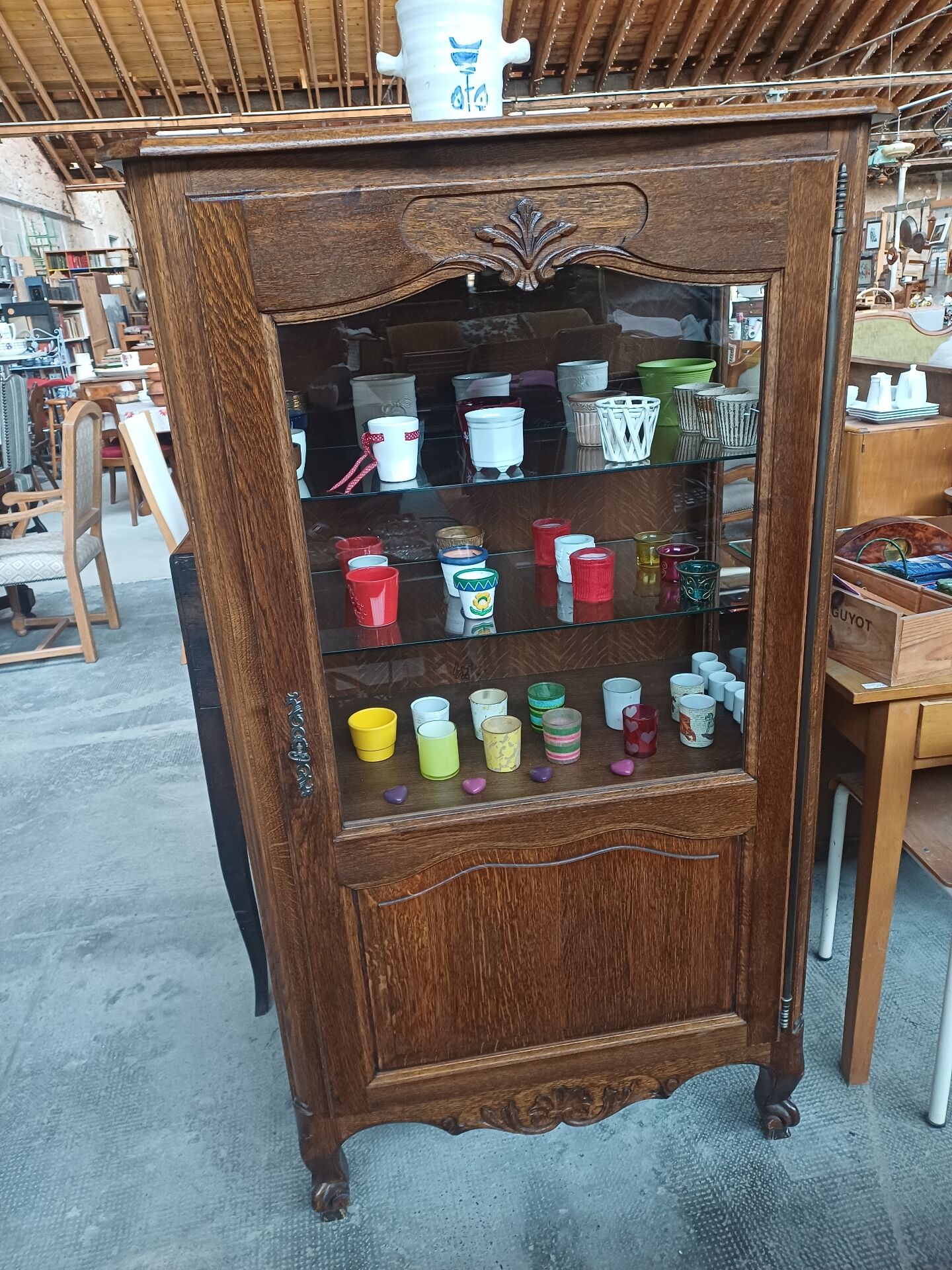 Glass cabinet