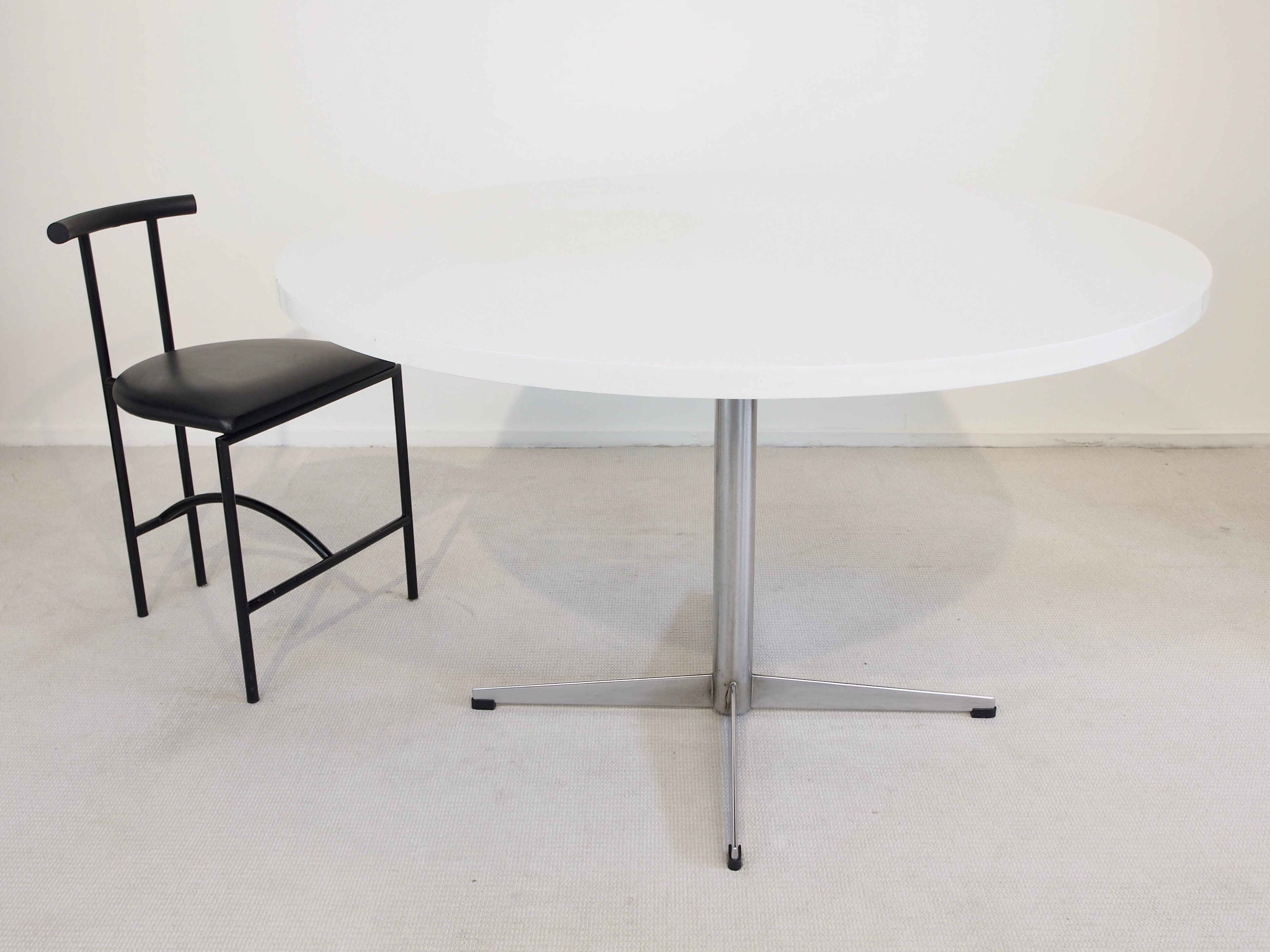 Pastoe round table 70