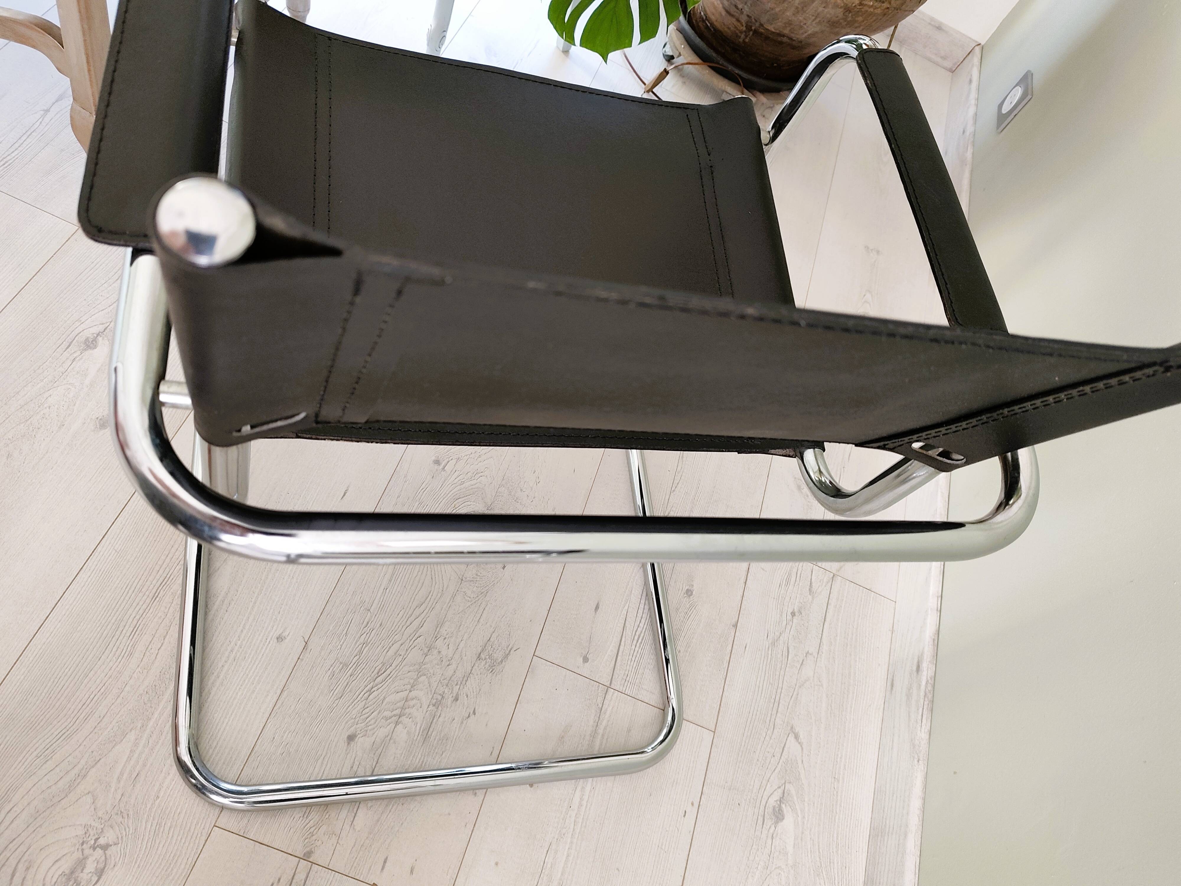 B33 chairs by Marcel Breuer