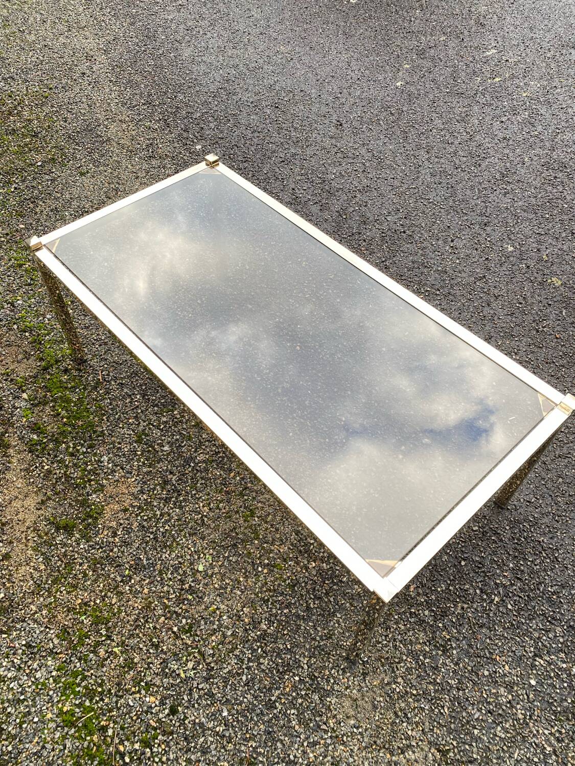 VINTAGE 1970 RECTANGULAR COFFEE TABLE GOLDEN SMOKED BROWN GLASS