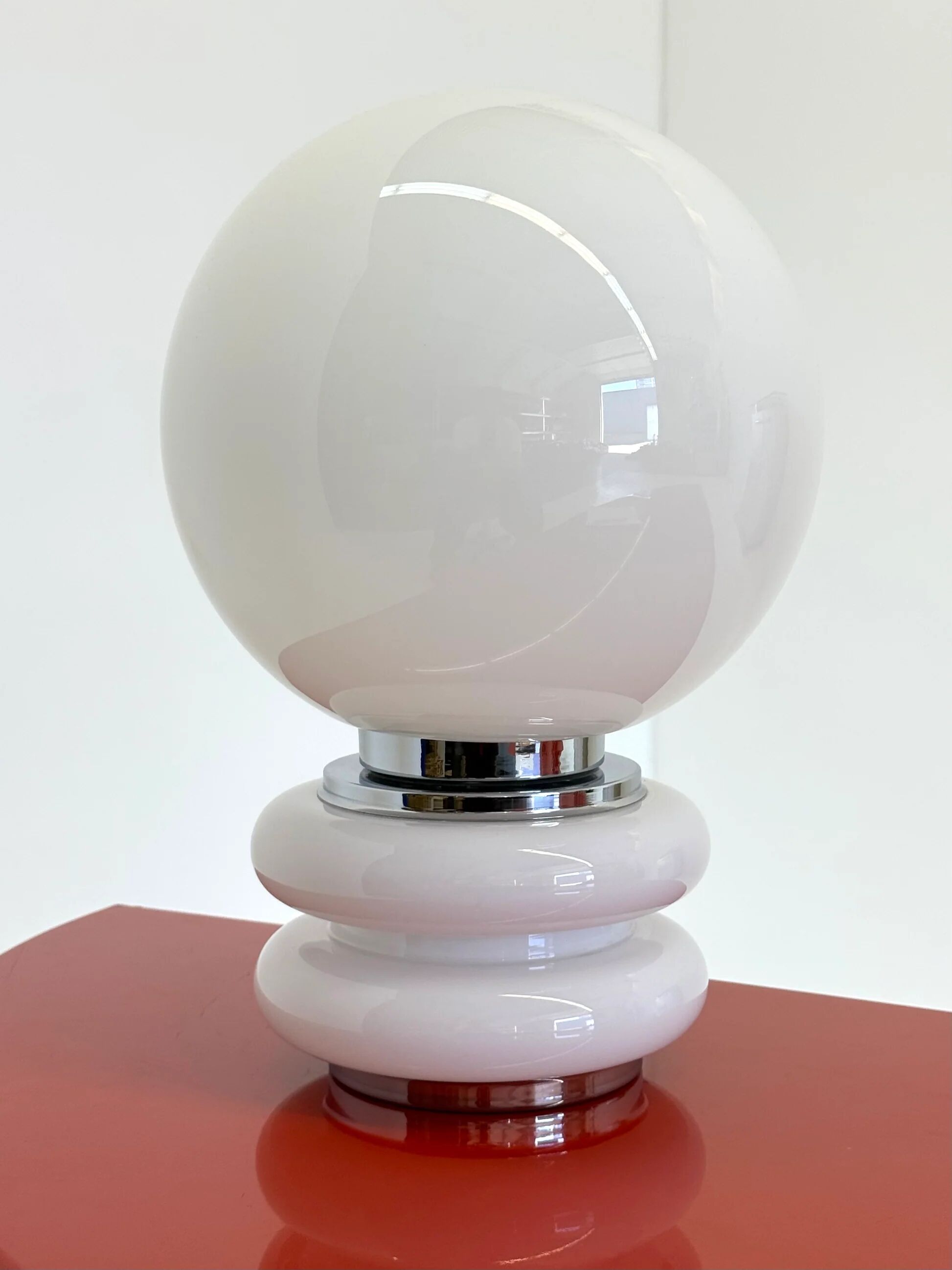 White glass Space Age table lamp in globe shape