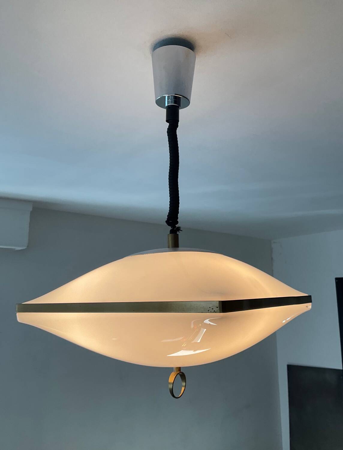 Suspension by Stilux rises and falls from the 60s-70s