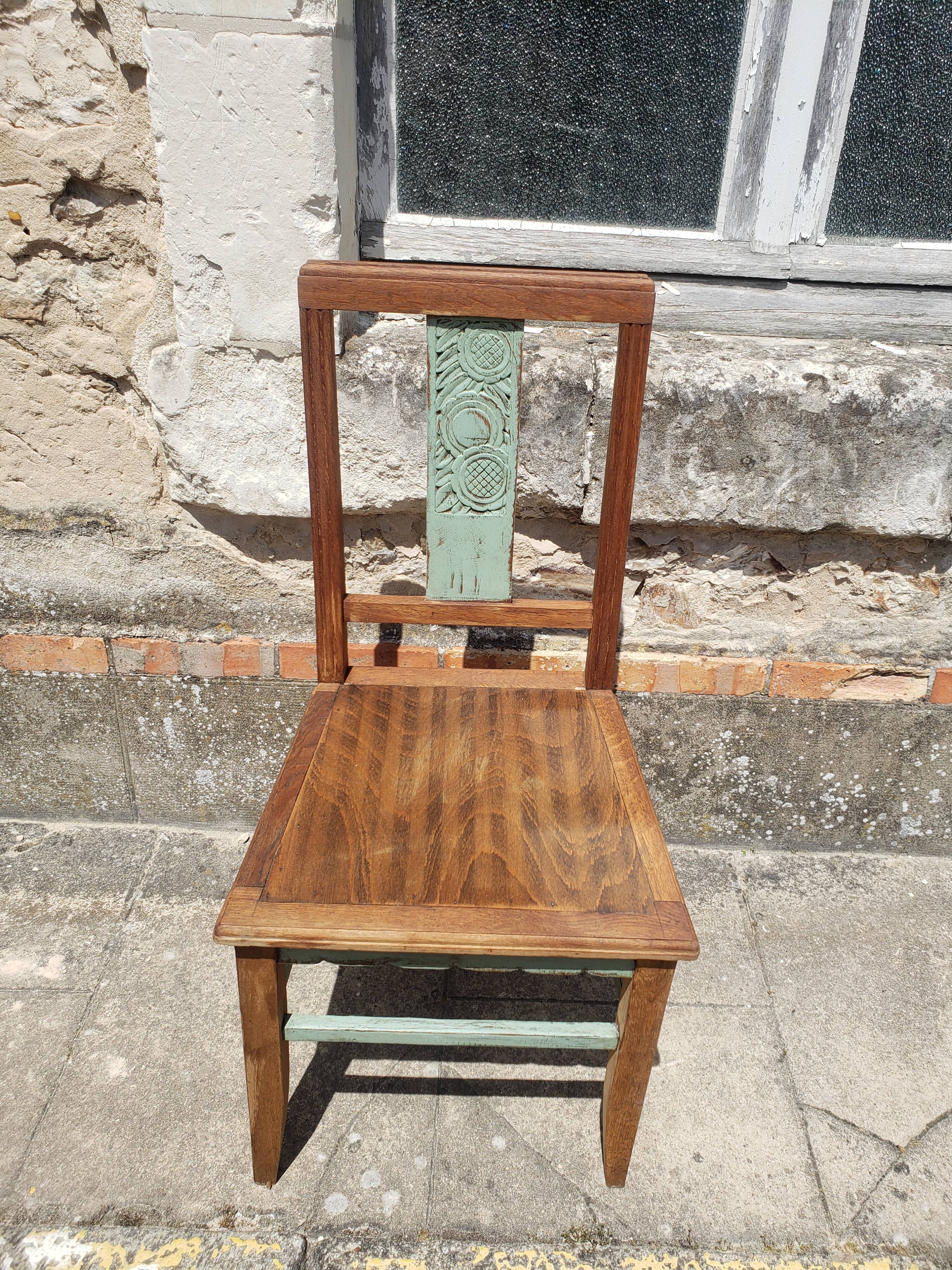 Table and chairs art deco wood and pastel
