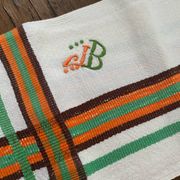 8 serviettes de table vintage liteaux oranges et verts monogramme JB
