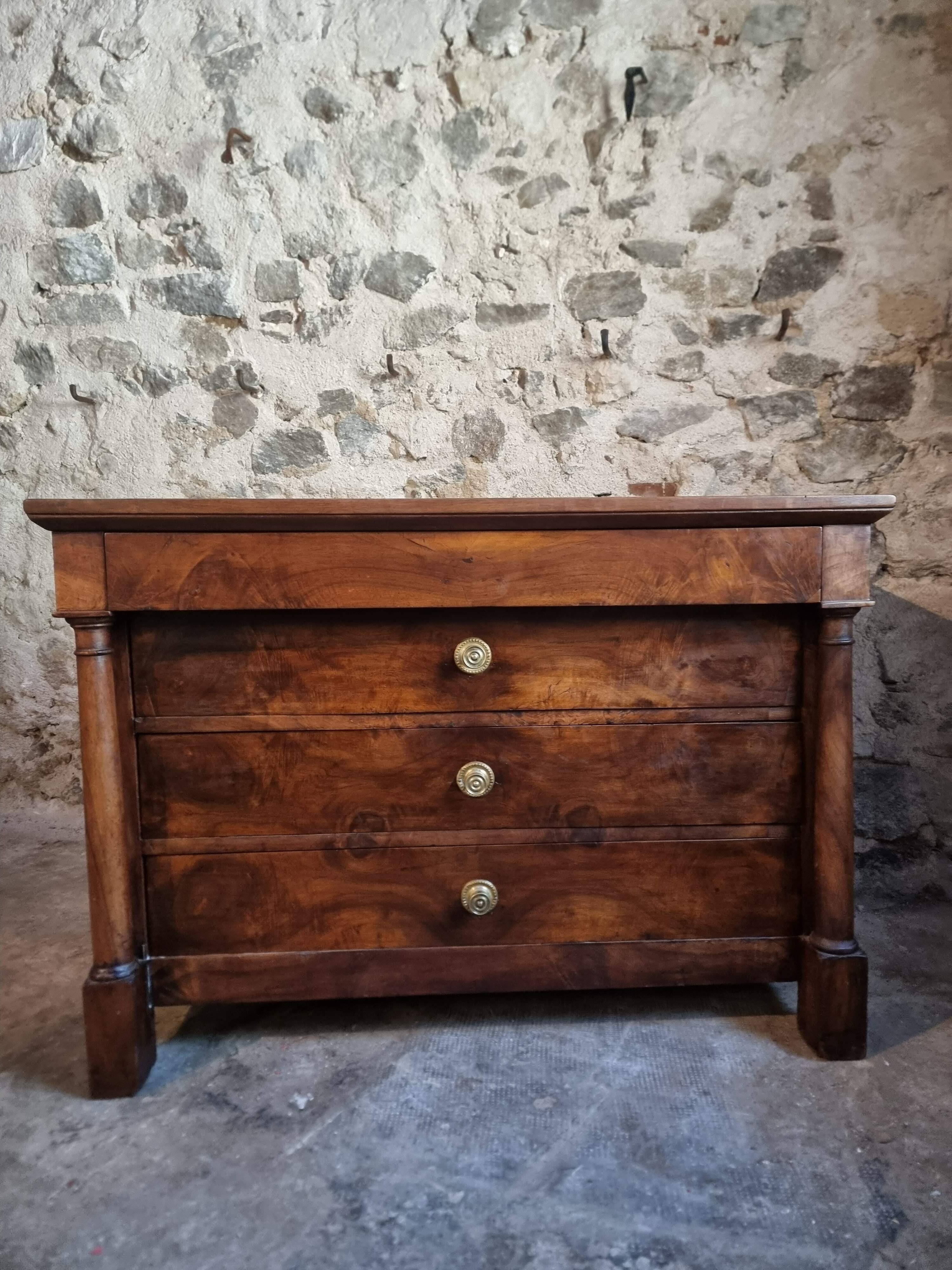Antique French walnut commode, early 19th century (1800–1830), 4 drawers.