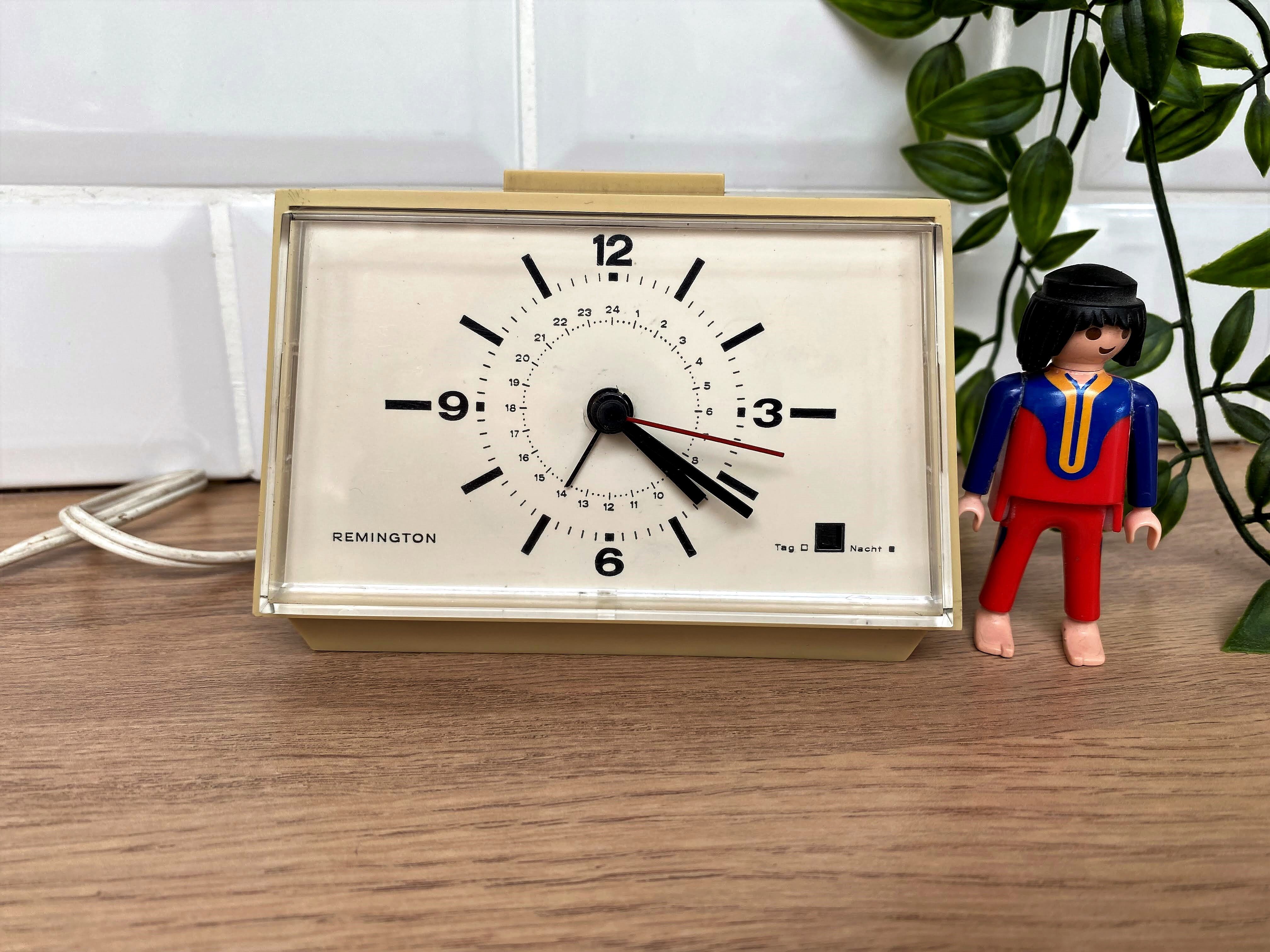 Vintage remington electric alarm clock