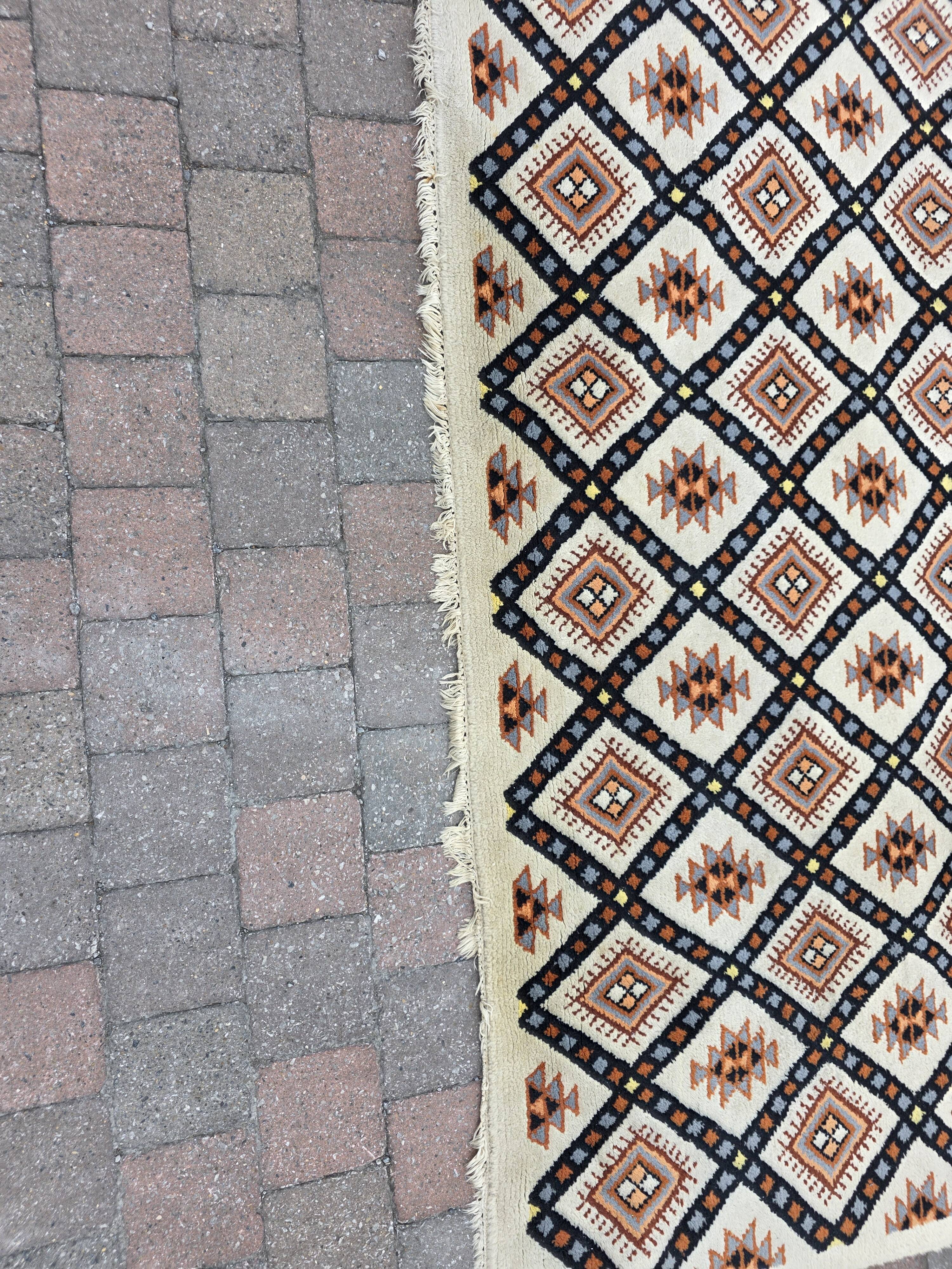 Scandinavian wool rug from the 60s/70s