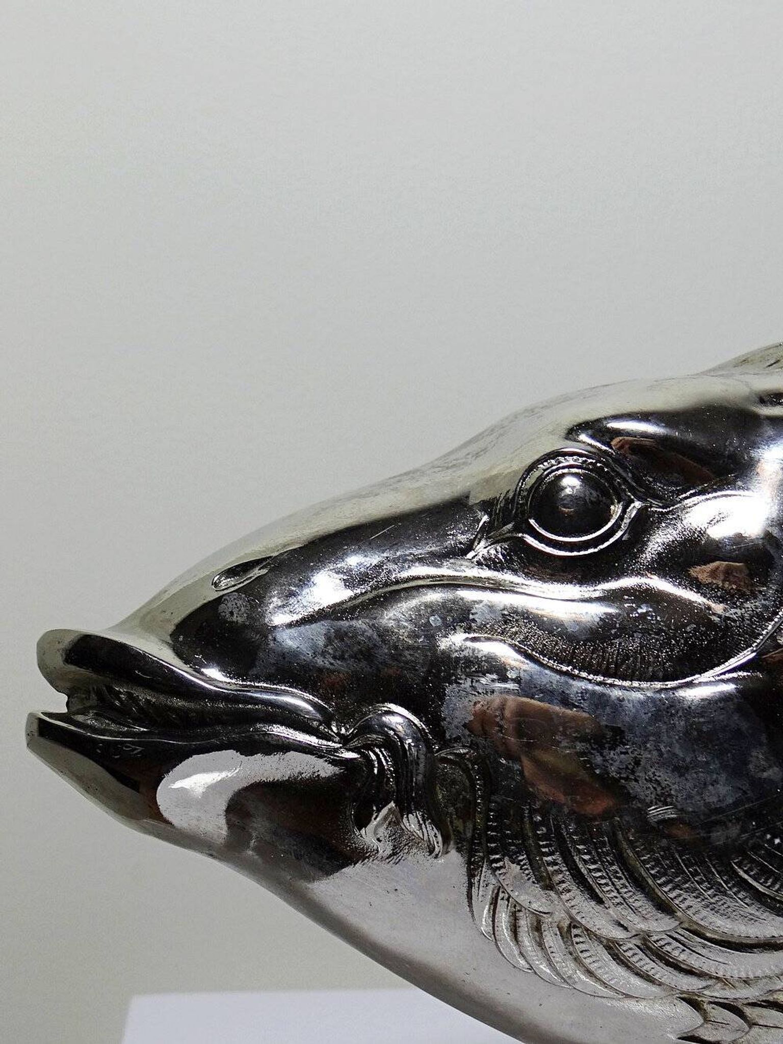 Large vintage 1960s wooden and silver-plated metal salmon serving tray