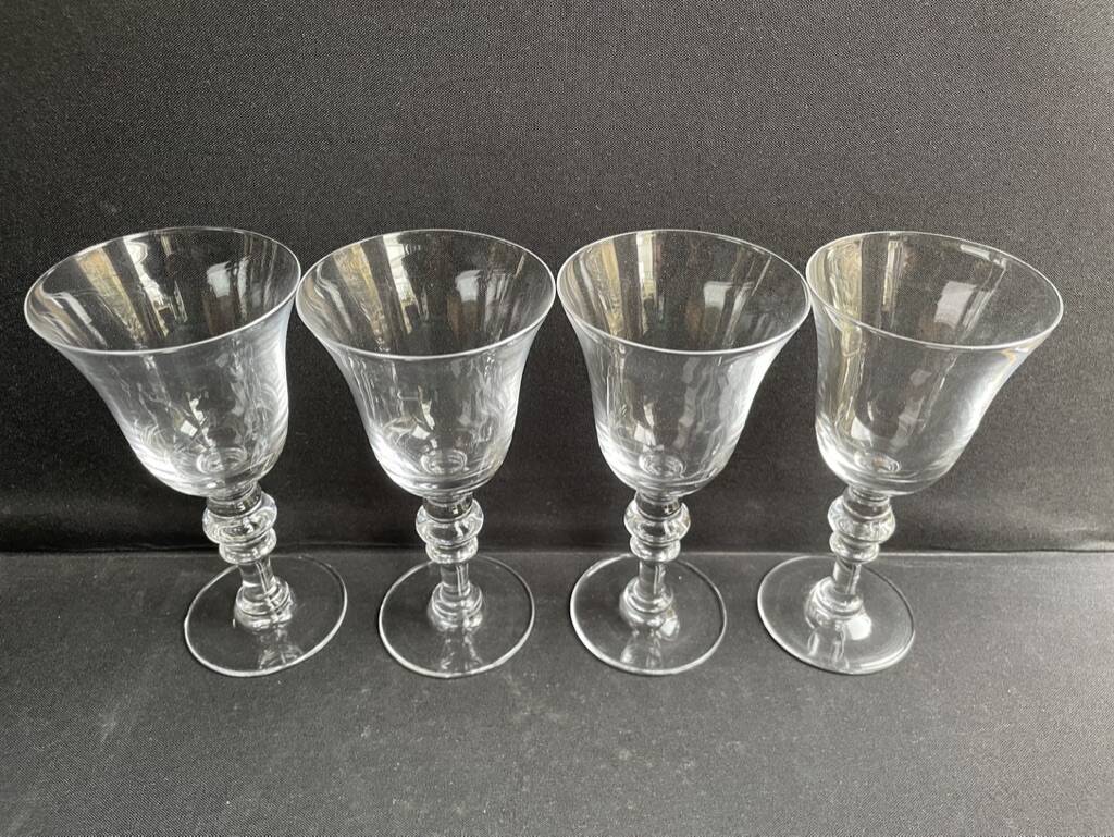 4 Water glasses – Stamped blown crystal