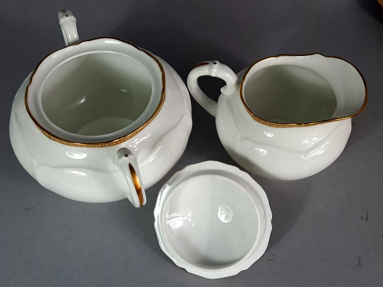 Complete coffee service for 6 people, Giraud Limoges lotus-shaped porcelain C749