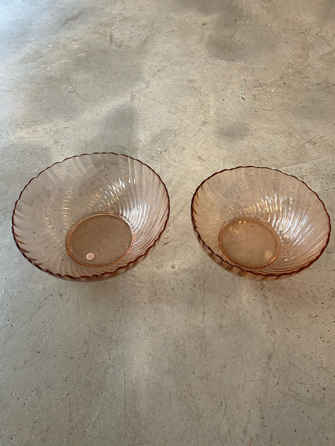 Salad bowls in rosaline