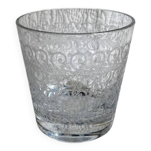 Verre à eau Baccarat en cristal gravé d'arabesques, XXe siècle