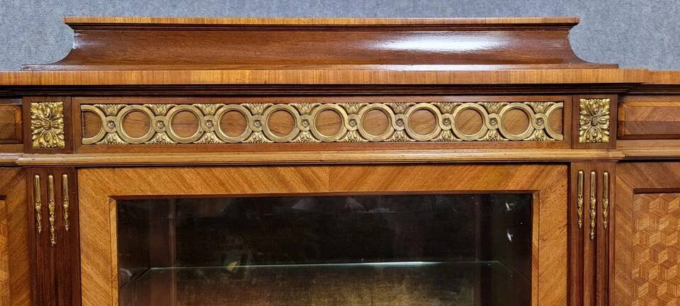 Antoine BASTET in Lyon: Rare Louis XVI style library