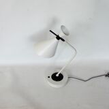 Desk lamp