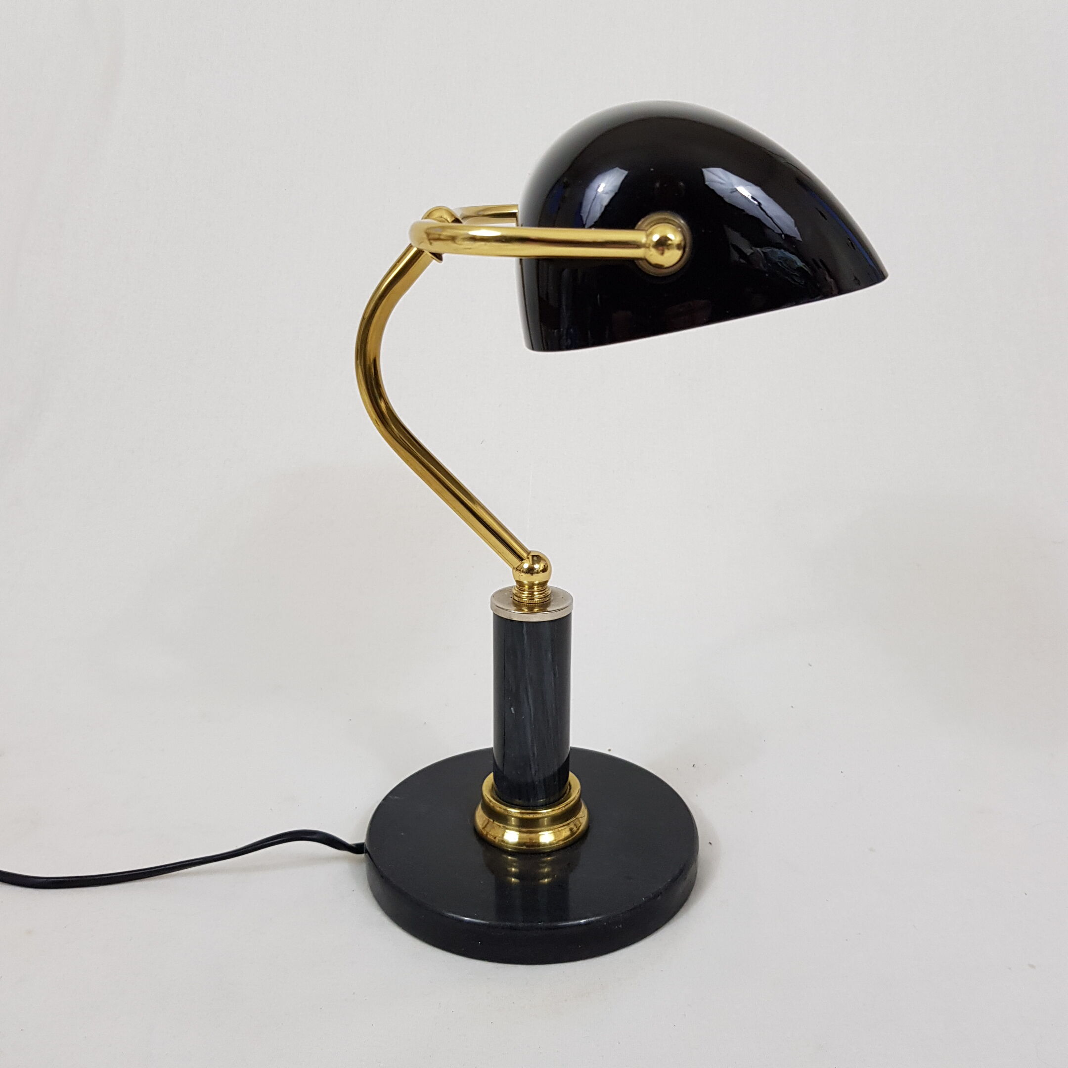 Desk lamp with base stone and black opaline