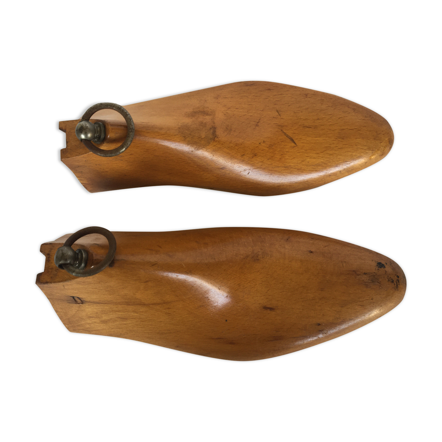 Wooden shoe trees