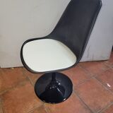 Tulip foot chair