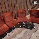 6 cooked chairs and metal base