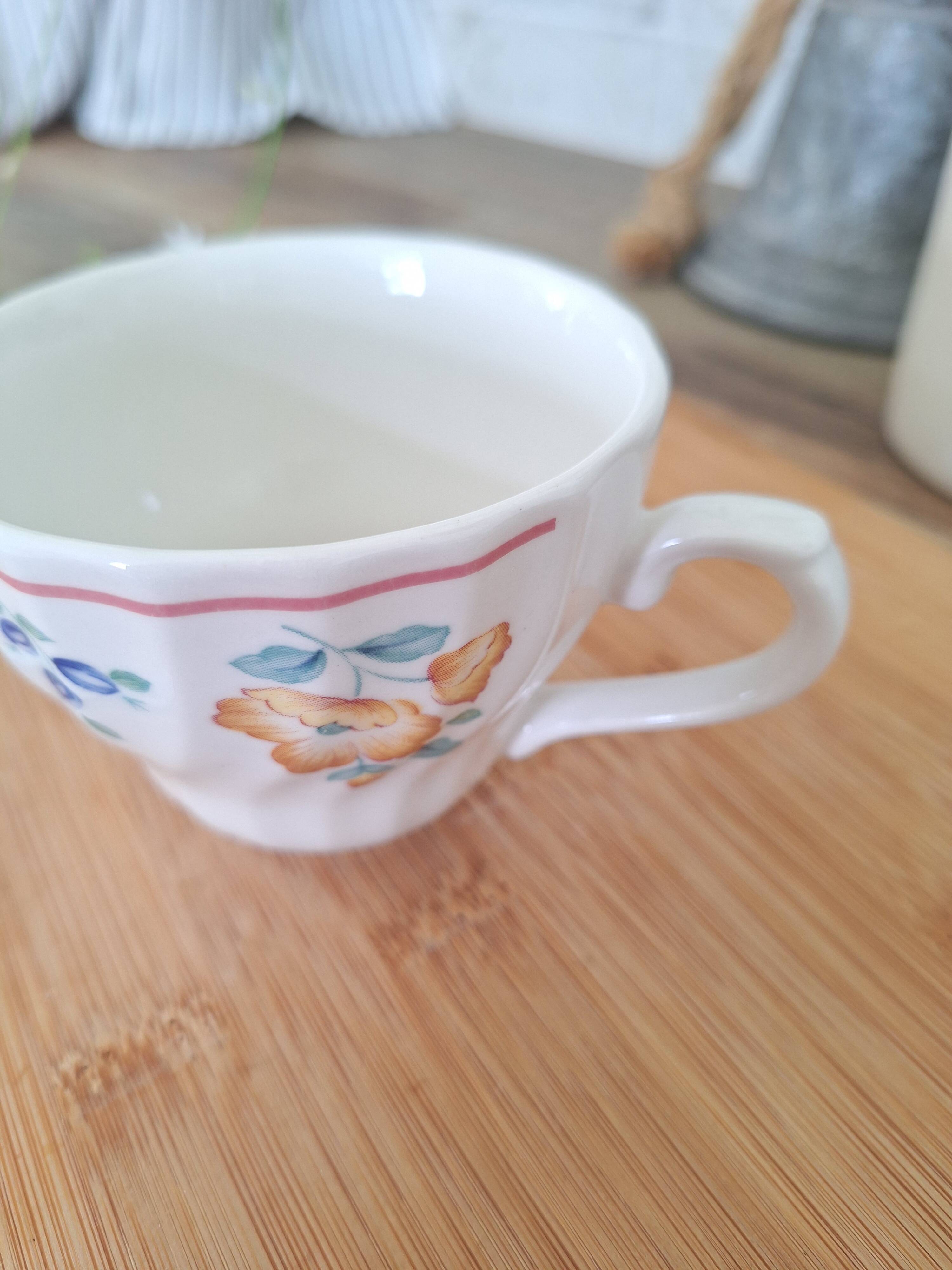 English flower cup Churchill