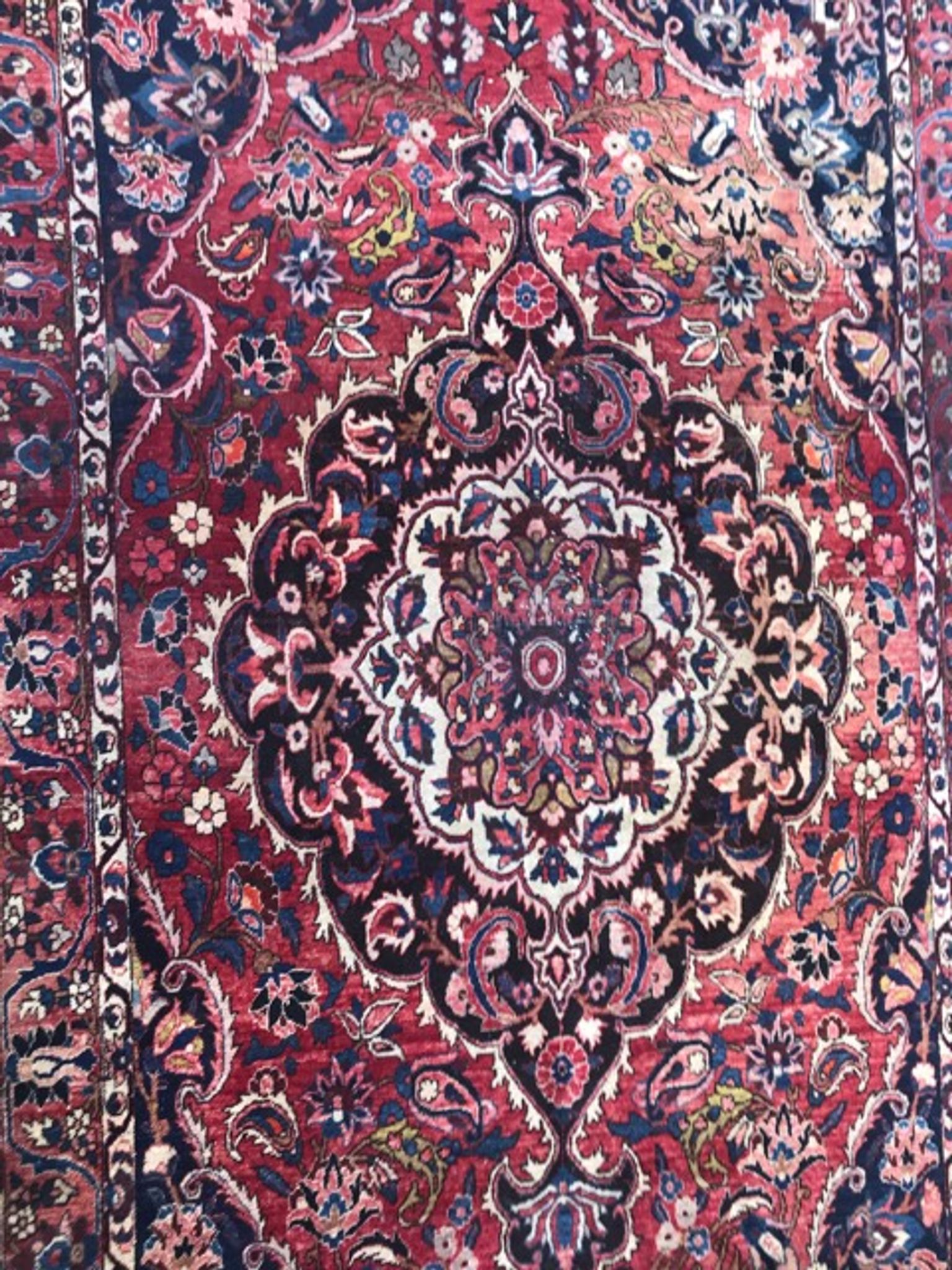 Large antique Persian carpet Bakhtiar handmade 210x327