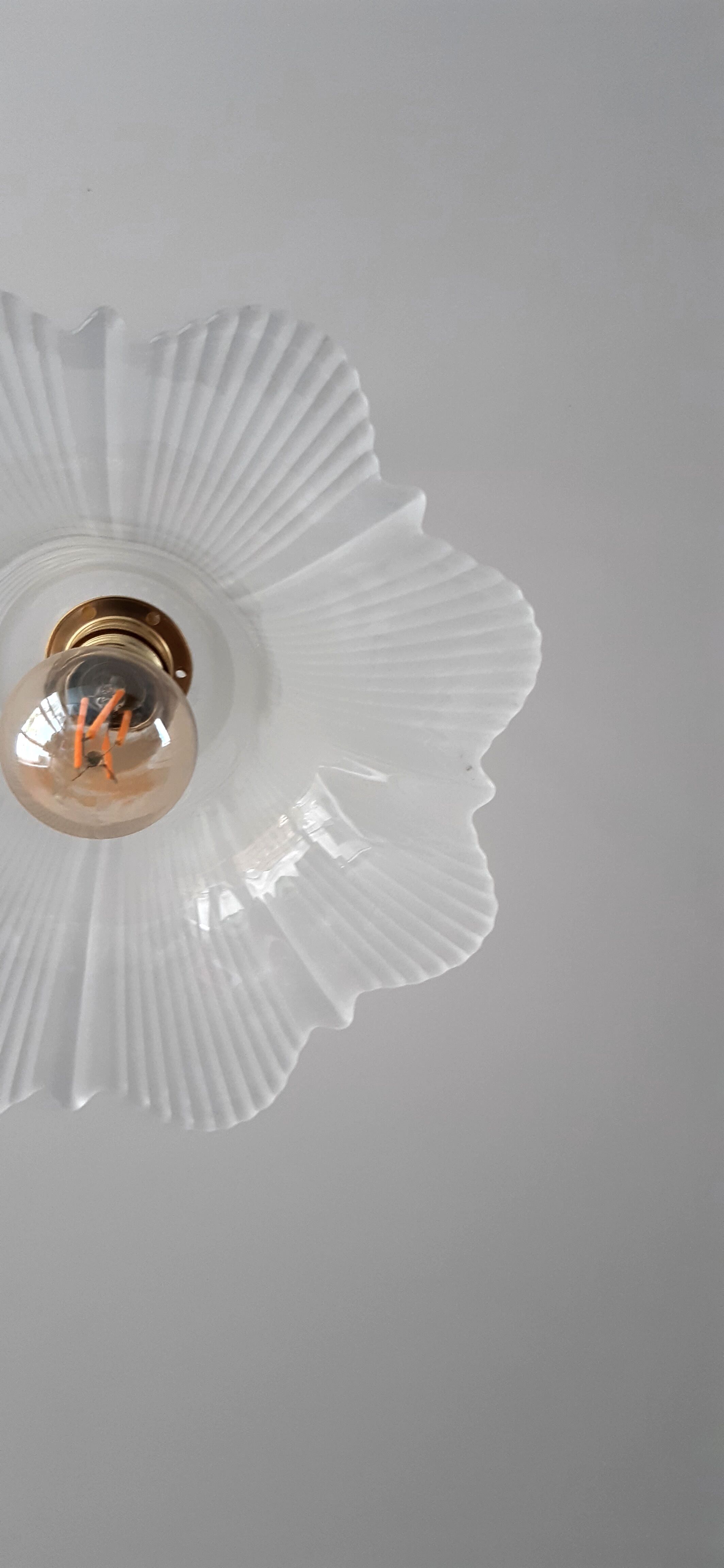 Vintage flower pendant lamp