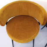 Paire de fauteuils italiens vintage en velours et métal noir des années 60
