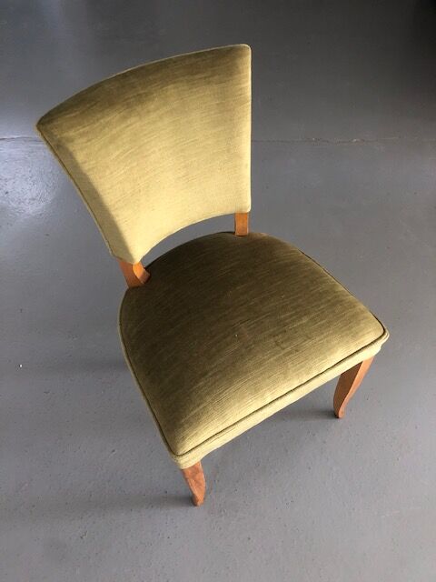 Chaises années 50 en velours vert bronze