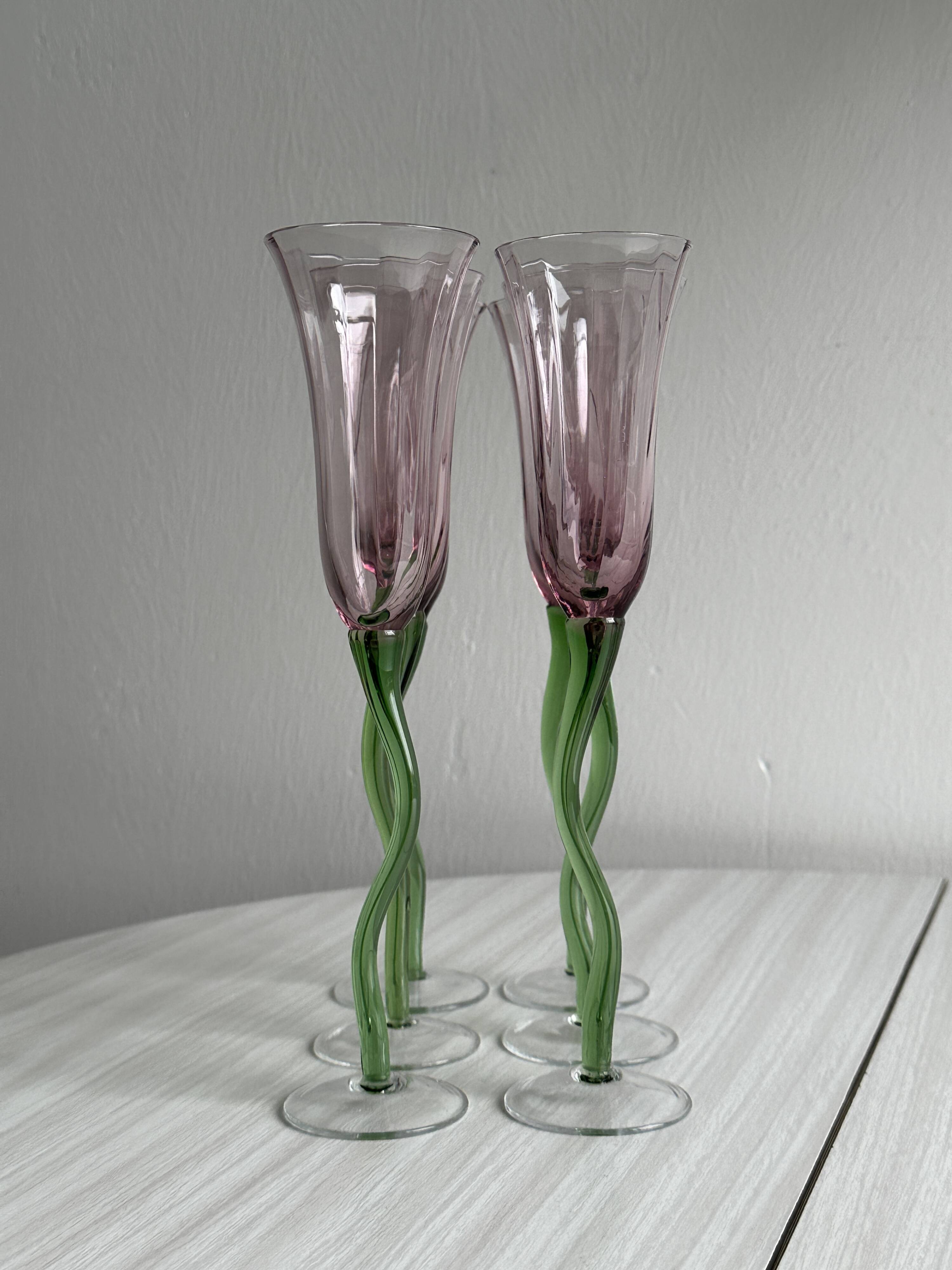 Set of 6 blown glass champagne glasses, green twisted feet