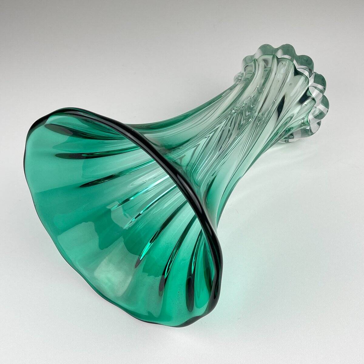 Vintage green Murano vase, Italy, 1970s