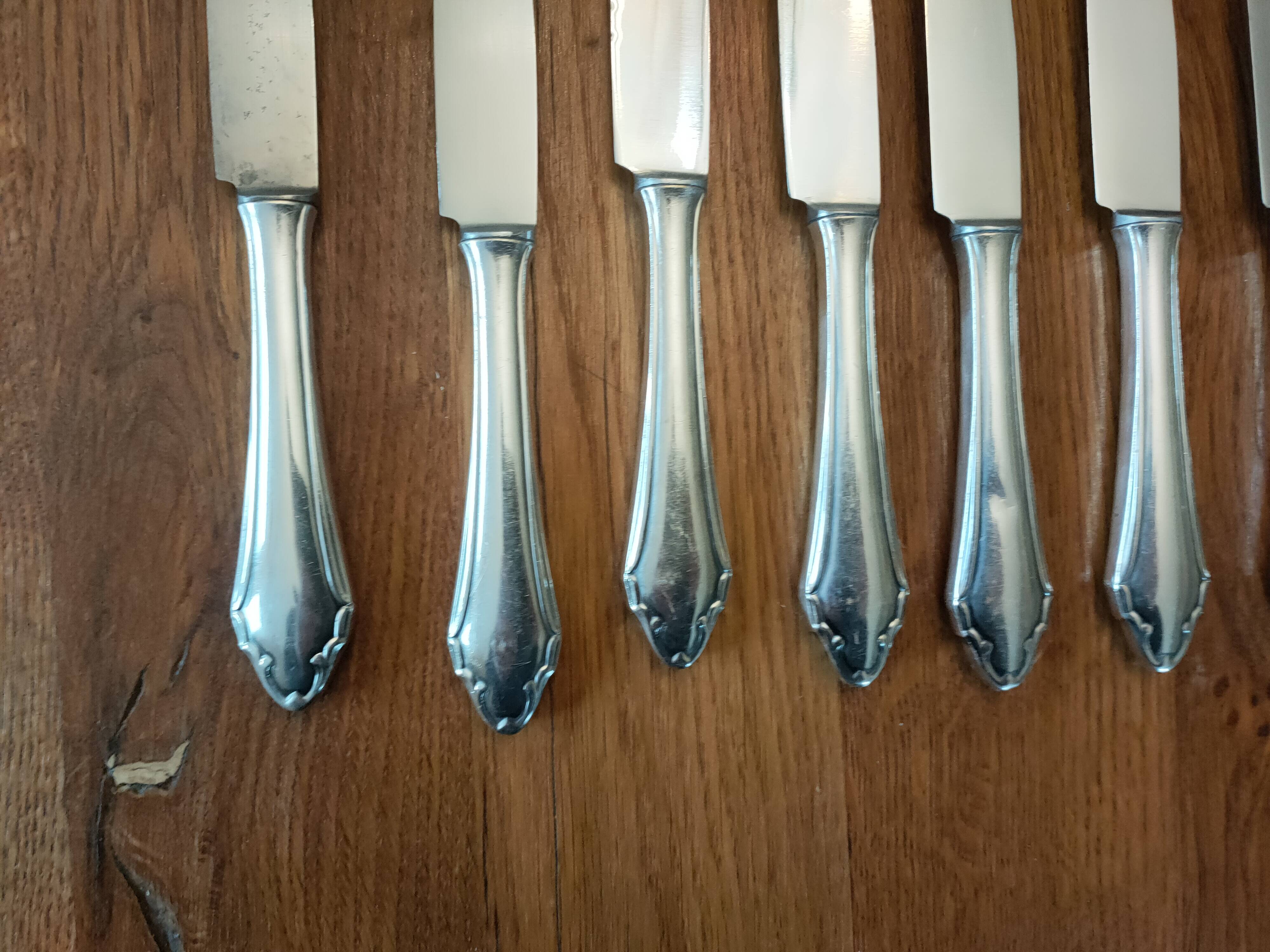 set of 11 silver metal cutlery
