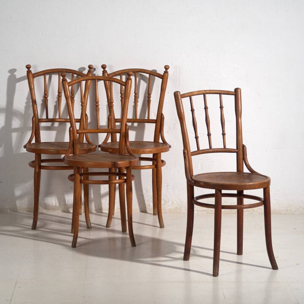 Set of 4 antique bentwood chairs in Thonet style – Central Europe, circa 1900