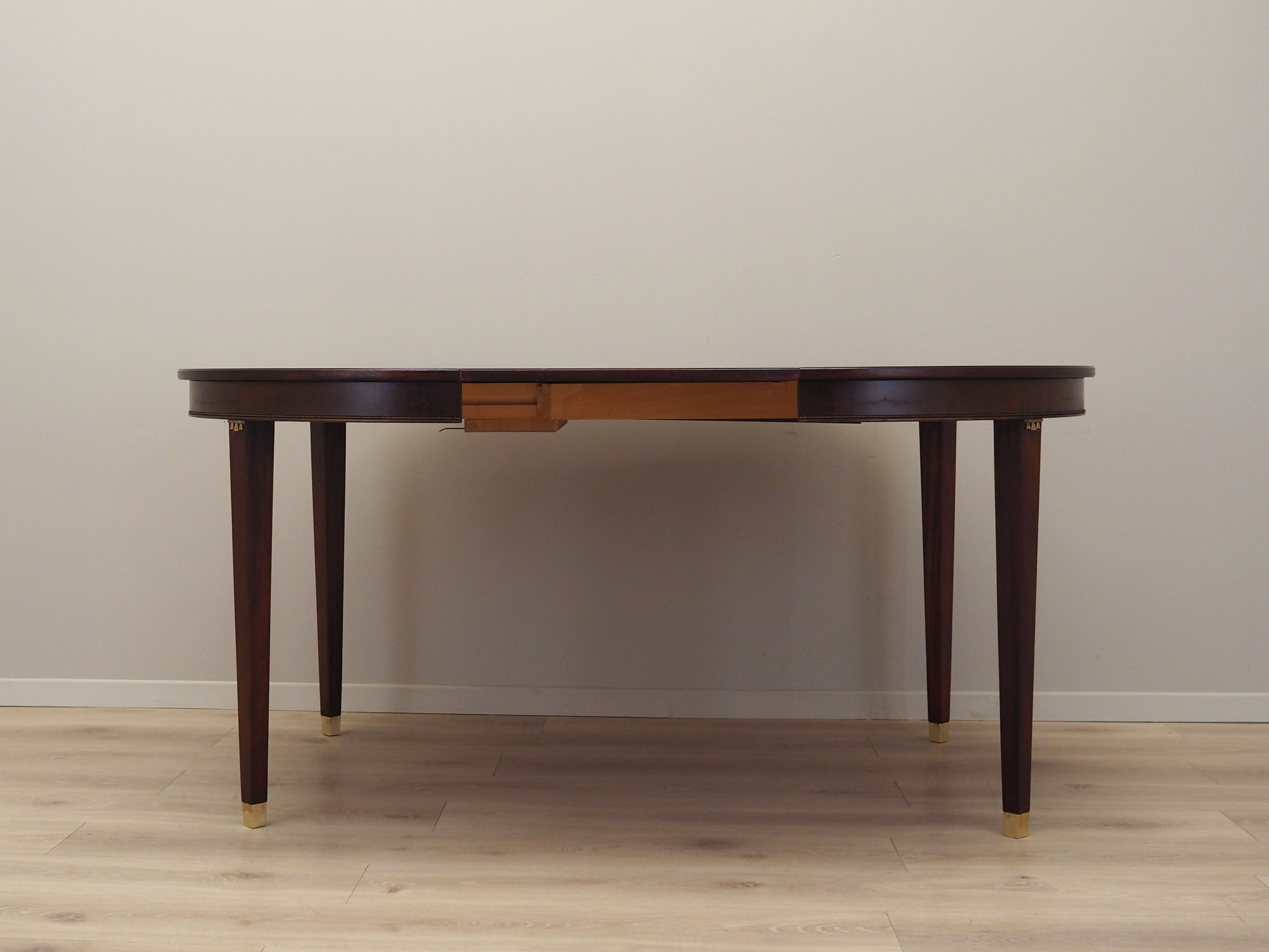 Round mahogany table, Danish design, 1970s, production: Denmark