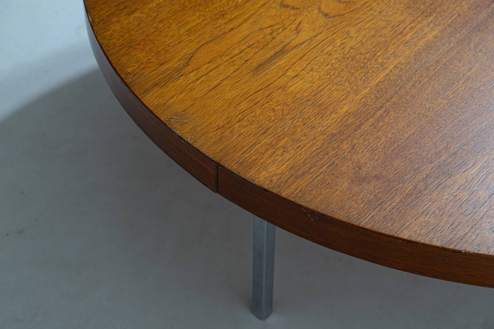 Table basse ronde Koh Liang Le
