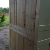 Old-housed cabinet in fir