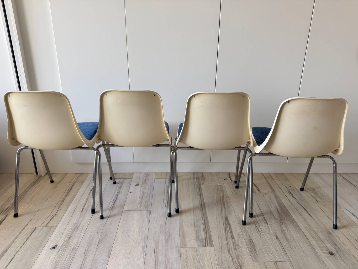 Set of 4 vintage Cojar chairs – Fermigier design – National Furniture
