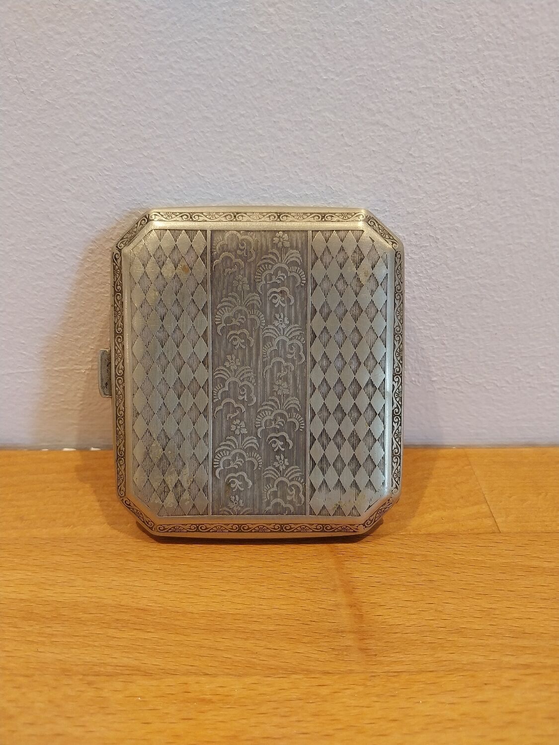 Cigarette case